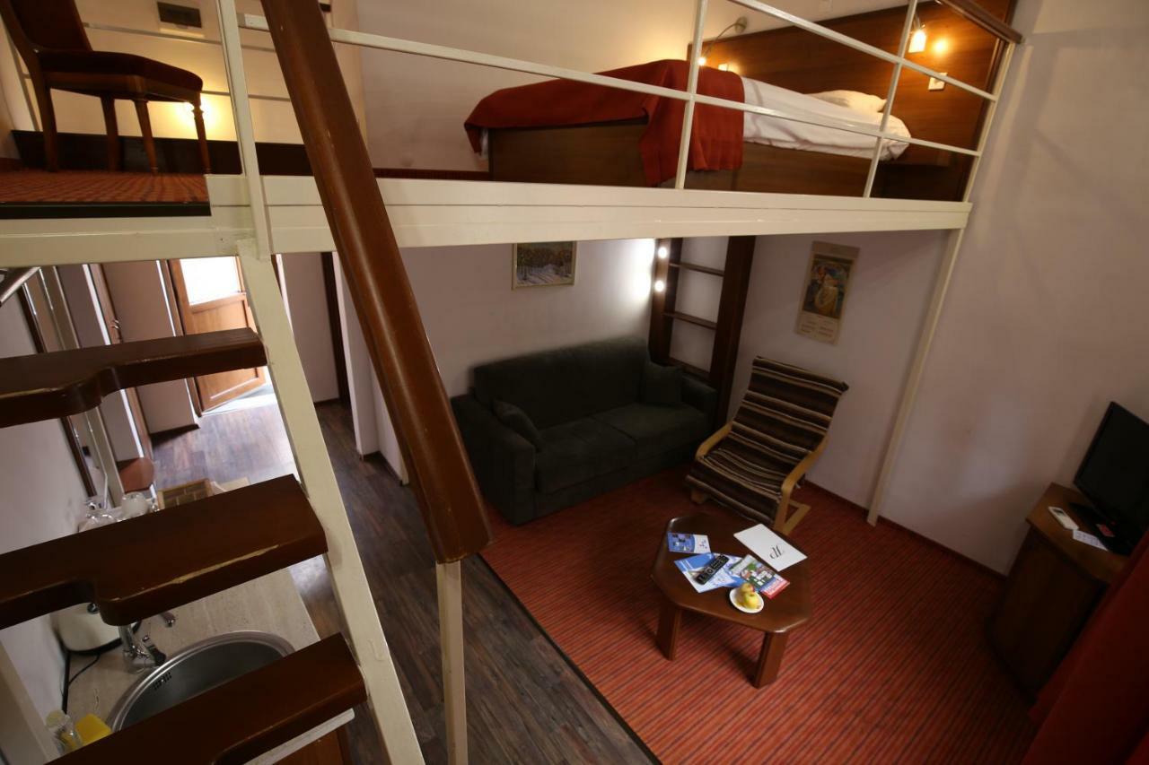 Ferdinand Panzio Guest house